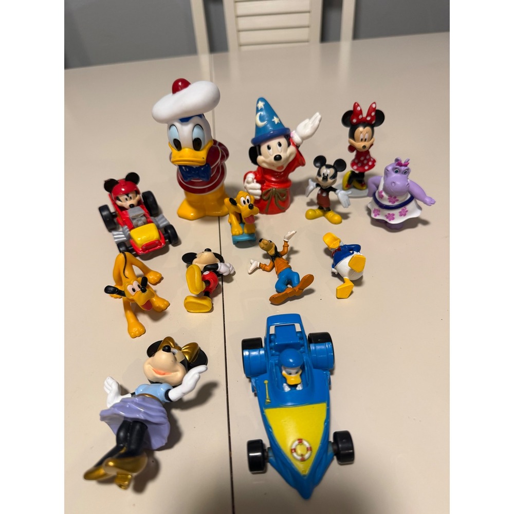 Disney Mickey Mouse and Friends Toy Figure Lot Mickey Minnie Donald Goofy Pluto